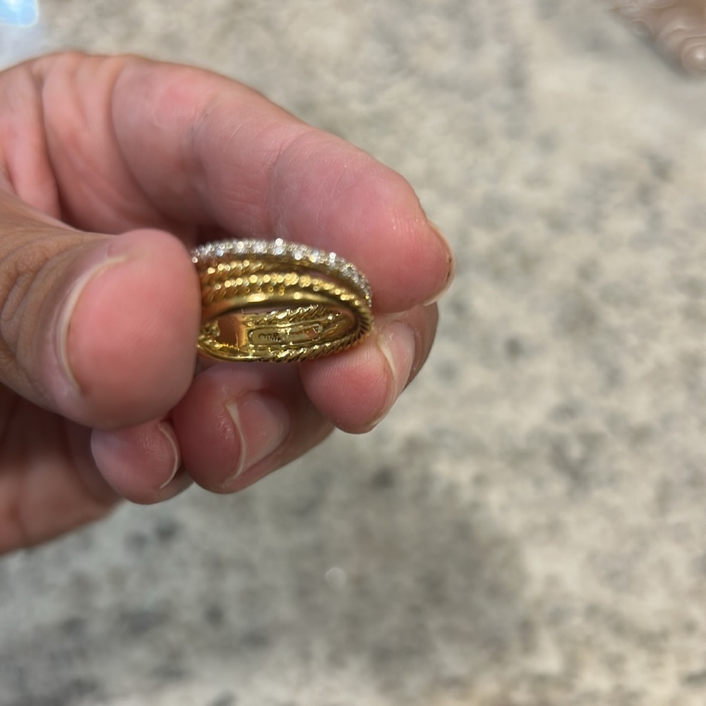 ❌SOLD❌David Yurman 18k gold diamond crossover ring - Picture 10 of 15